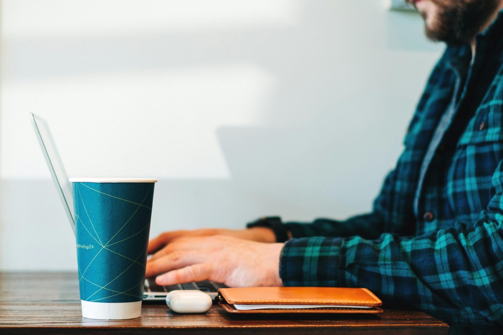 Gemeinsame Projektarbeit im Büro